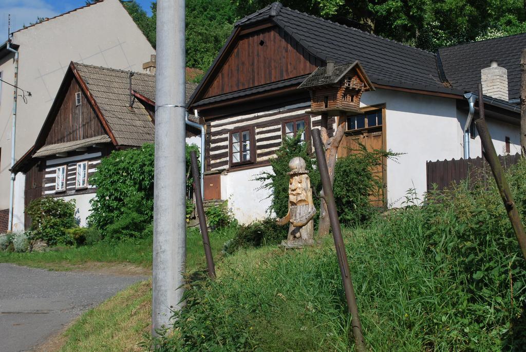 Rodinne Ubytovani Na Habesi Crhov Exteriör bild