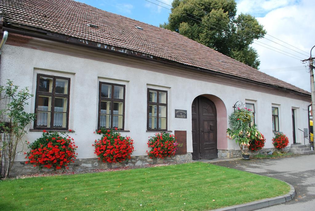 Rodinne Ubytovani Na Habesi Crhov Exteriör bild